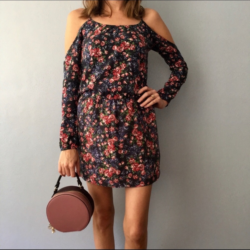 Handbook vintage floral cold shoulder summer dress